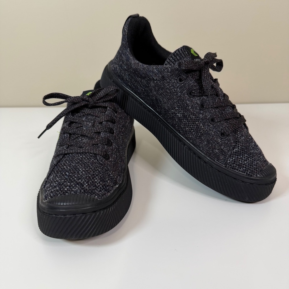 Cariuma IBI Low Knit Womens 7.5 Stone Black Lightweight‎ Sneakers Sustainable